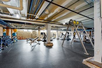 24/7 Fitness center